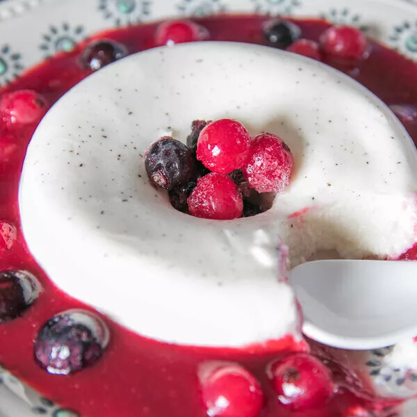Panna cotta vanille et fruits rouges Recette iCook'in Guy Demarle